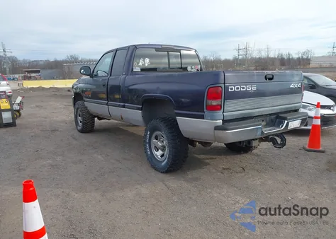 1999 Dodge Ram 1500 St from USA, damaged, VIN 3B7HF13Z9XM526684